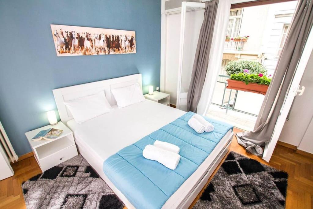 2bdr Olympianzeus With Netflix Athens